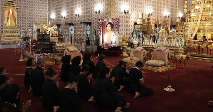 ปชช.น้อมกราบถวายบังคมพระบรมศพ พระพันปีหลวง ยอดสะสมทะลุ 3.4 แสนคน! - betfahvip