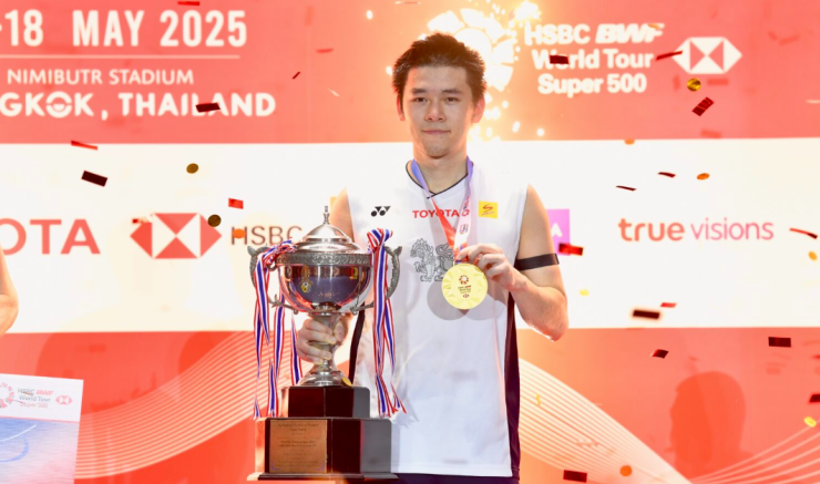 วิว กุลวุฒิ เฉือนชนะแอนทอนเซ่น 2-1 คว้าแชมป์โตโยต้า ไทยแลนด์ โอเพ่น 2025 - betfahvip